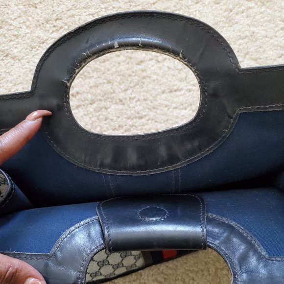 Poor Condition Blue Vintage Gucci Handbag - Picture 15 of 16